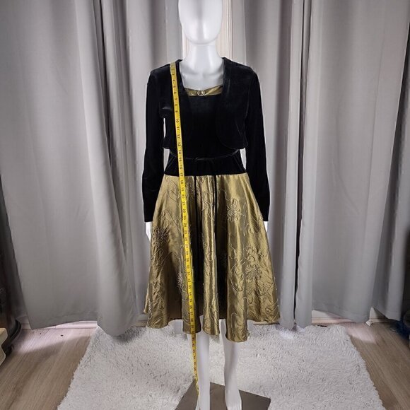 Amy's Closet Young Adult Black Gold Velvet Top, Faux Sweater Satin Dress Size 16 - Picture 5 of 10